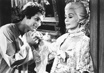 DESADE_-_STILLS_037.jpg