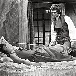 DESADE_-_STILLS_023.jpg