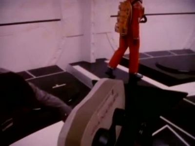 2010_THE_ODYSSEY_CONTINUES_FEATURETTE_026.jpg