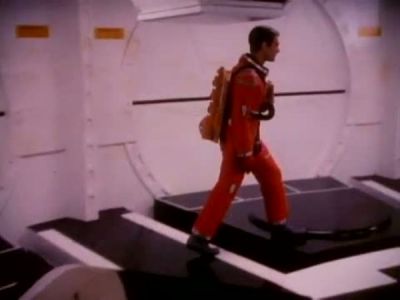 2010_THE_ODYSSEY_CONTINUES_FEATURETTE_033.jpg