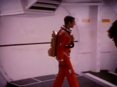 2010_THE_ODYSSEY_CONTINUES_FEATURETTE_040.jpg