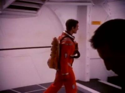 2010_THE_ODYSSEY_CONTINUES_FEATURETTE_043.jpg