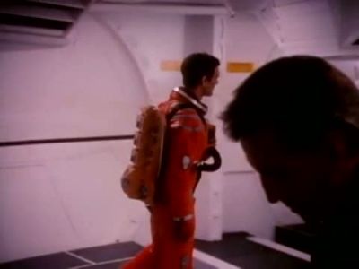 2010_THE_ODYSSEY_CONTINUES_FEATURETTE_045.jpg