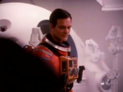 2010_THE_ODYSSEY_CONTINUES_FEATURETTE_051.jpg