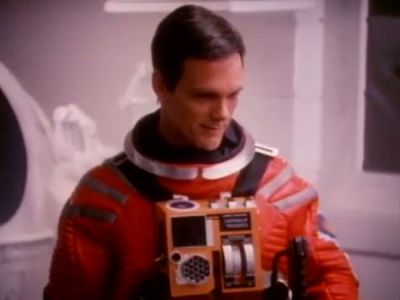 2010_THE_ODYSSEY_CONTINUES_FEATURETTE_075.jpg