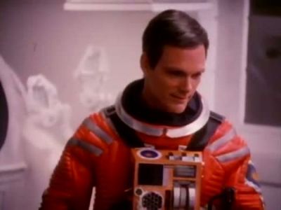 2010_THE_ODYSSEY_CONTINUES_FEATURETTE_082.jpg