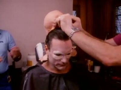 2010_THE_ODYSSEY_CONTINUES_FEATURETTE_090.jpg