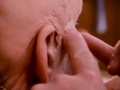 2010_THE_ODYSSEY_CONTINUES_FEATURETTE_125.jpg