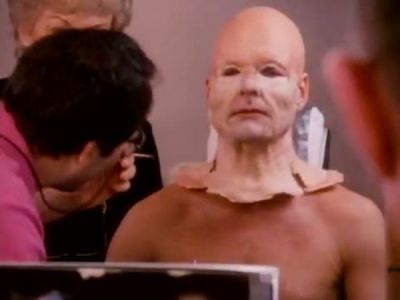 2010_THE_ODYSSEY_CONTINUES_FEATURETTE_143.jpg