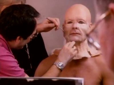 2010_THE_ODYSSEY_CONTINUES_FEATURETTE_151.jpg