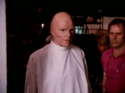2010_THE_ODYSSEY_CONTINUES_FEATURETTE_157.jpg