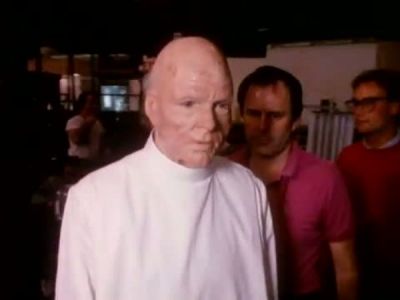 2010_THE_ODYSSEY_CONTINUES_FEATURETTE_165.jpg