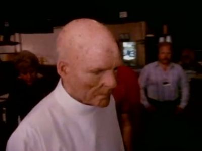 2010_THE_ODYSSEY_CONTINUES_FEATURETTE_170.jpg