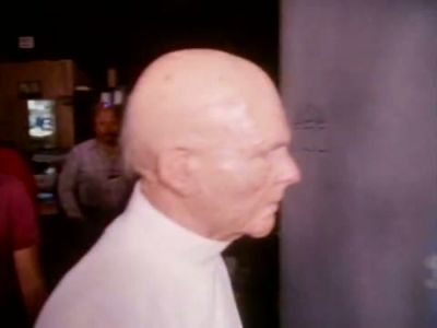2010_THE_ODYSSEY_CONTINUES_FEATURETTE_176.jpg