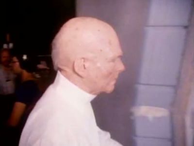 2010_THE_ODYSSEY_CONTINUES_FEATURETTE_178.jpg