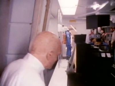 2010_THE_ODYSSEY_CONTINUES_FEATURETTE_187.jpg