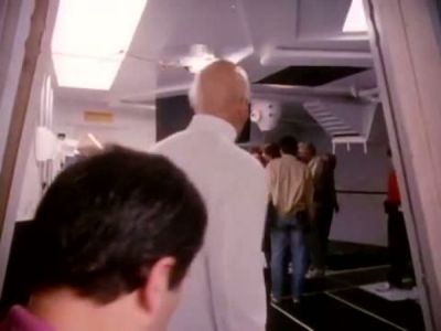 2010_THE_ODYSSEY_CONTINUES_FEATURETTE_199.jpg
