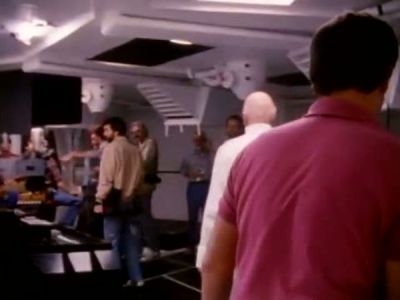 2010_THE_ODYSSEY_CONTINUES_FEATURETTE_212.jpg