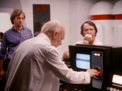 2010_THE_ODYSSEY_CONTINUES_FEATURETTE_229.jpg