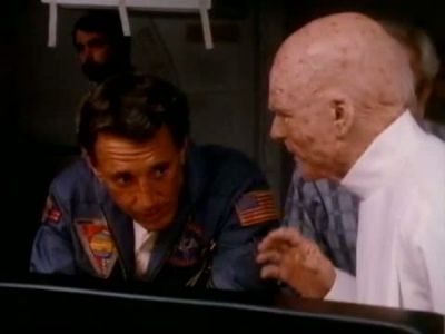 2010_THE_ODYSSEY_CONTINUES_FEATURETTE_234.jpg