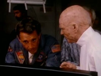 2010_THE_ODYSSEY_CONTINUES_FEATURETTE_244.jpg
