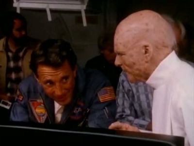 2010_THE_ODYSSEY_CONTINUES_FEATURETTE_252.jpg
