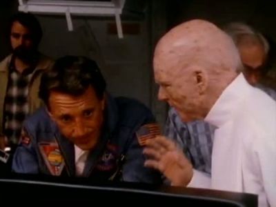 2010_THE_ODYSSEY_CONTINUES_FEATURETTE_258.jpg