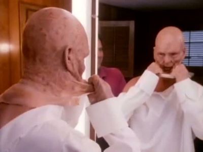2010_THE_ODYSSEY_CONTINUES_FEATURETTE_282.jpg
