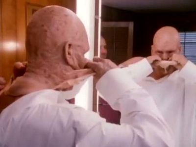 2010_THE_ODYSSEY_CONTINUES_FEATURETTE_289.jpg