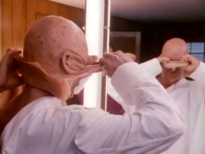 2010_THE_ODYSSEY_CONTINUES_FEATURETTE_311.jpg