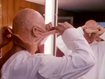 2010_THE_ODYSSEY_CONTINUES_FEATURETTE_314.jpg