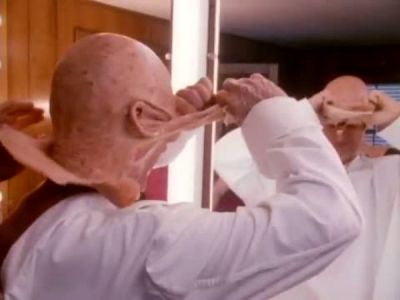 2010_THE_ODYSSEY_CONTINUES_FEATURETTE_317.jpg