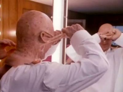 2010_THE_ODYSSEY_CONTINUES_FEATURETTE_321.jpg