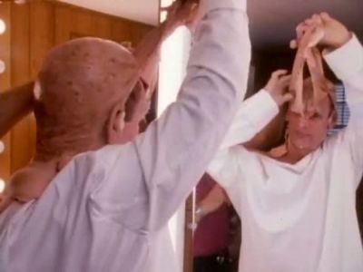 2010_THE_ODYSSEY_CONTINUES_FEATURETTE_341.jpg