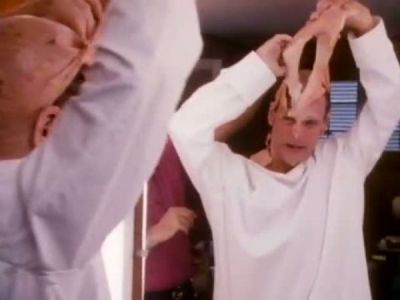 2010_THE_ODYSSEY_CONTINUES_FEATURETTE_357.jpg
