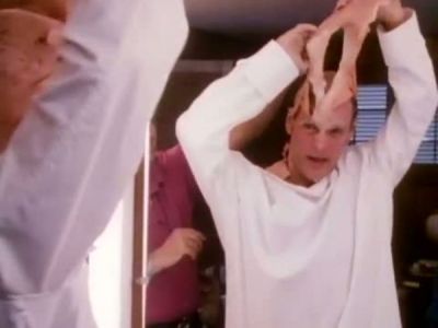 2010_THE_ODYSSEY_CONTINUES_FEATURETTE_358.jpg