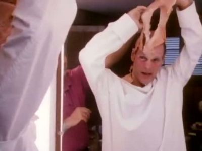 2010_THE_ODYSSEY_CONTINUES_FEATURETTE_359.jpg