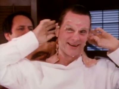 2010_THE_ODYSSEY_CONTINUES_FEATURETTE_380.jpg