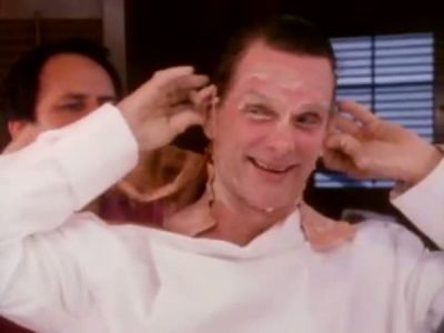 2010_THE_ODYSSEY_CONTINUES_FEATURETTE_382.jpg