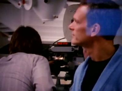 2010_THE_ODYSSEY_CONTINUES_FEATURETTE_465.jpg