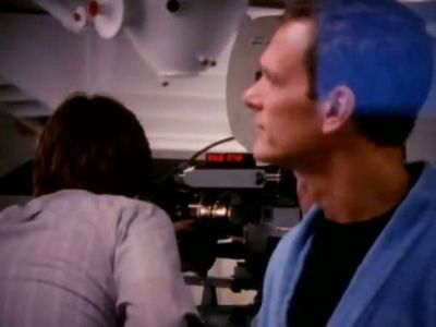 2010_THE_ODYSSEY_CONTINUES_FEATURETTE_466.jpg