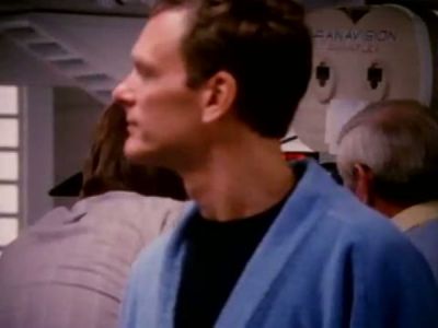 2010_THE_ODYSSEY_CONTINUES_FEATURETTE_473.jpg