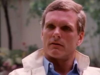 2010_THE_ODYSSEY_CONTINUES_FEATURETTE_508.jpg