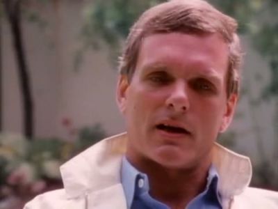 2010_THE_ODYSSEY_CONTINUES_FEATURETTE_542.jpg
