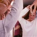 2010_THE_ODYSSEY_CONTINUES_FEATURETTE_356.jpg