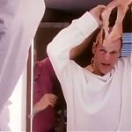 2010_THE_ODYSSEY_CONTINUES_FEATURETTE_359.jpg