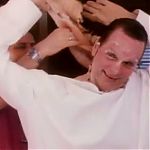 2010_THE_ODYSSEY_CONTINUES_FEATURETTE_372.jpg