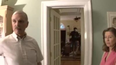 ISNT_IT_DELICIOUS_-_BEHIND_THE_SCENES_106.jpg