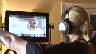 ISNT_IT_DELICIOUS_-_BEHIND_THE_SCENES_314.jpg