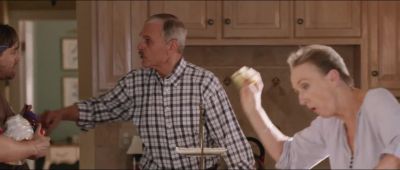 ISNT_IT_DELICIOUS_-_HD_TRAILER_3_220.jpg